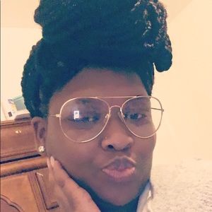 Meet your Posher, Ericka